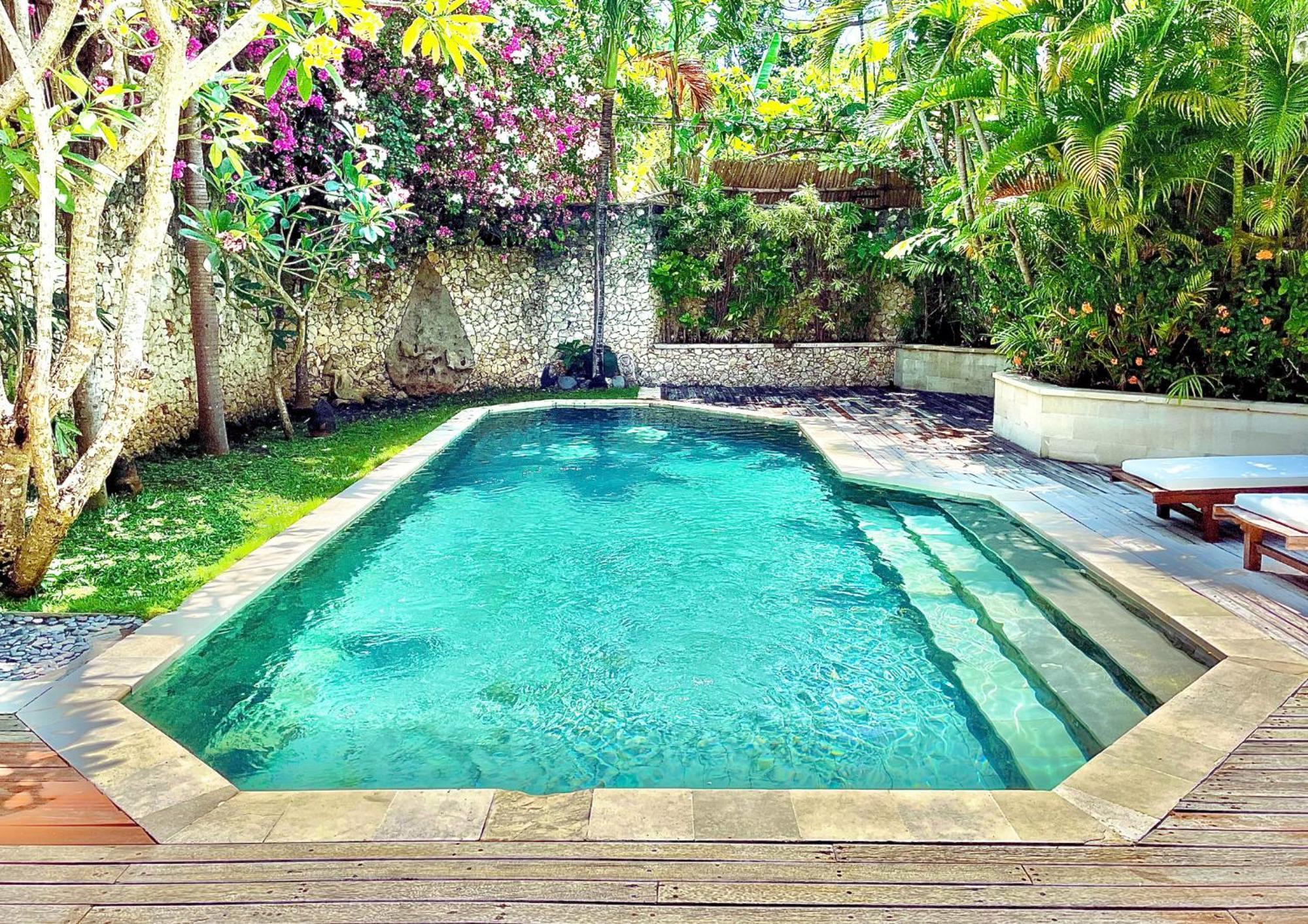 Villa Kubu Seminyak Exterior photo